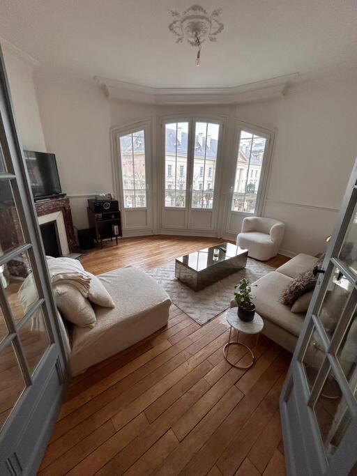 * Le Cathedrale * Apartment Reims Exterior photo